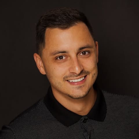 Iliyan - Профил